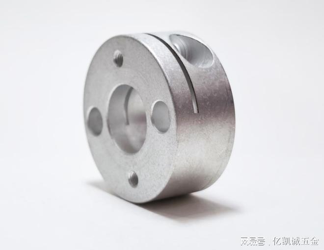 乐鱼官网首页入口-深圳亿凯诚五金加工源头厂家：您的精密五金定制实力伙伴